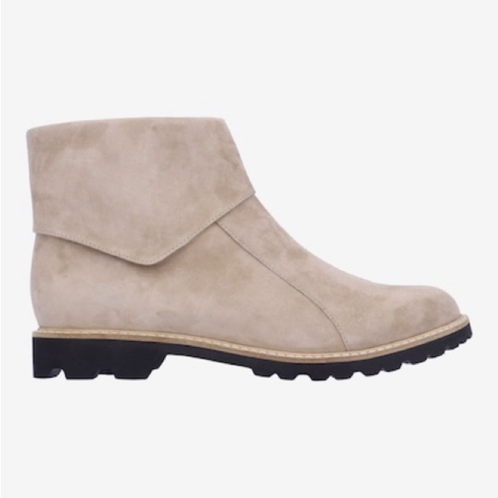 L'Amour des Pieds Romila Leather Bootie‎